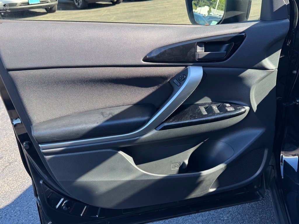 Used 2024 Mitsubishi Eclipse Cross LE AWD/4WD image 34