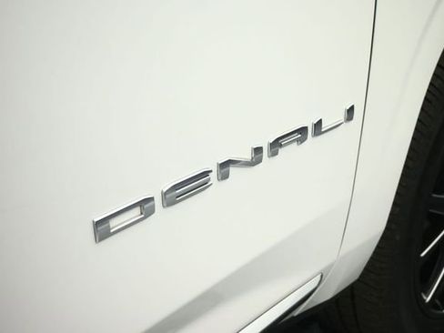 Used 2021 GMC Yukon Denali w/ Denali Premium Package RWD image 60