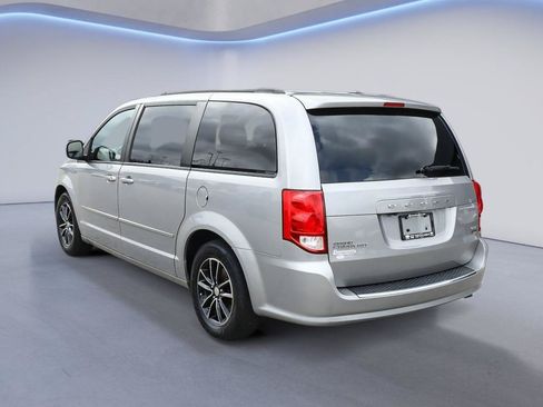 Used 2017 Dodge Grand Caravan GT FWD image 5