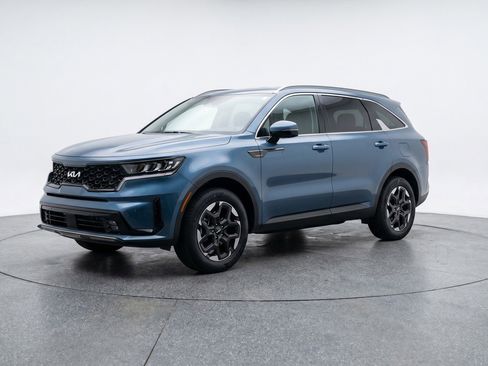 Used 2024 Kia Sorento S AWD/4WD image 3