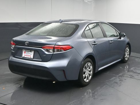Used 2025 Toyota Corolla LE image 8