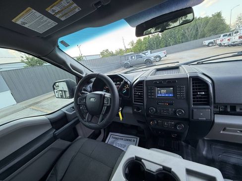 Used 2015 Ford F150 XL w/ Equipment Group 101A Mid RWD image 18
