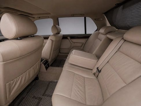 Used 1991 BMW 735iL RWD image 16