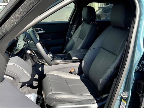 New 2026 Land Rover Range Rover Velar Dynamic SE image 9