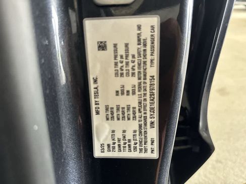 Used 2025 Tesla Model 3 Long Range RWD image 27