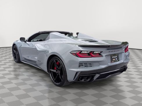 Used 2025 Chevrolet Corvette E-Ray AWD/4WD image 3