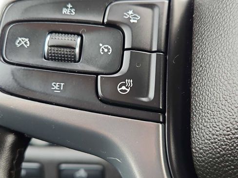 Used 2025 Chevrolet Silverado 1500 LT AWD/4WD image 18