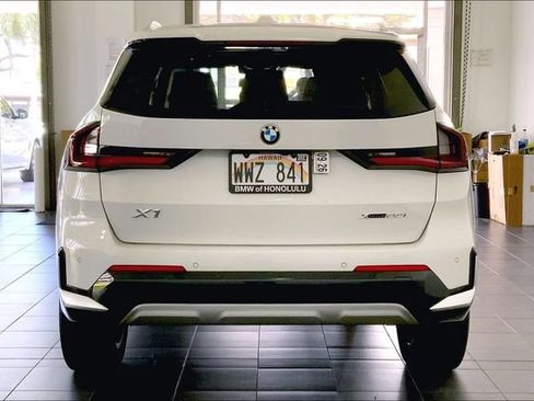 Used 2023 BMW X1 xDrive28i AWD/4WD image 4