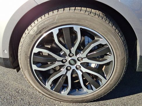 Used 2022 Land Rover Range Rover Sport HSE Silver Edition image 9