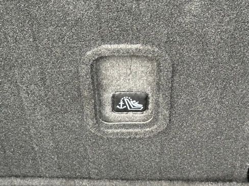 Used 2023 Nissan Rogue SL w/ SL Premium Package image 18