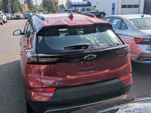 Used 2023 Chevrolet Bolt EUV Premier FWD image 5