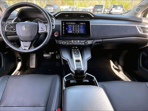 Used 2018 Honda Clarity Touring image 8