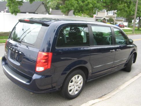Used 2014 Dodge Grand Caravan American Value Package FWD image 5