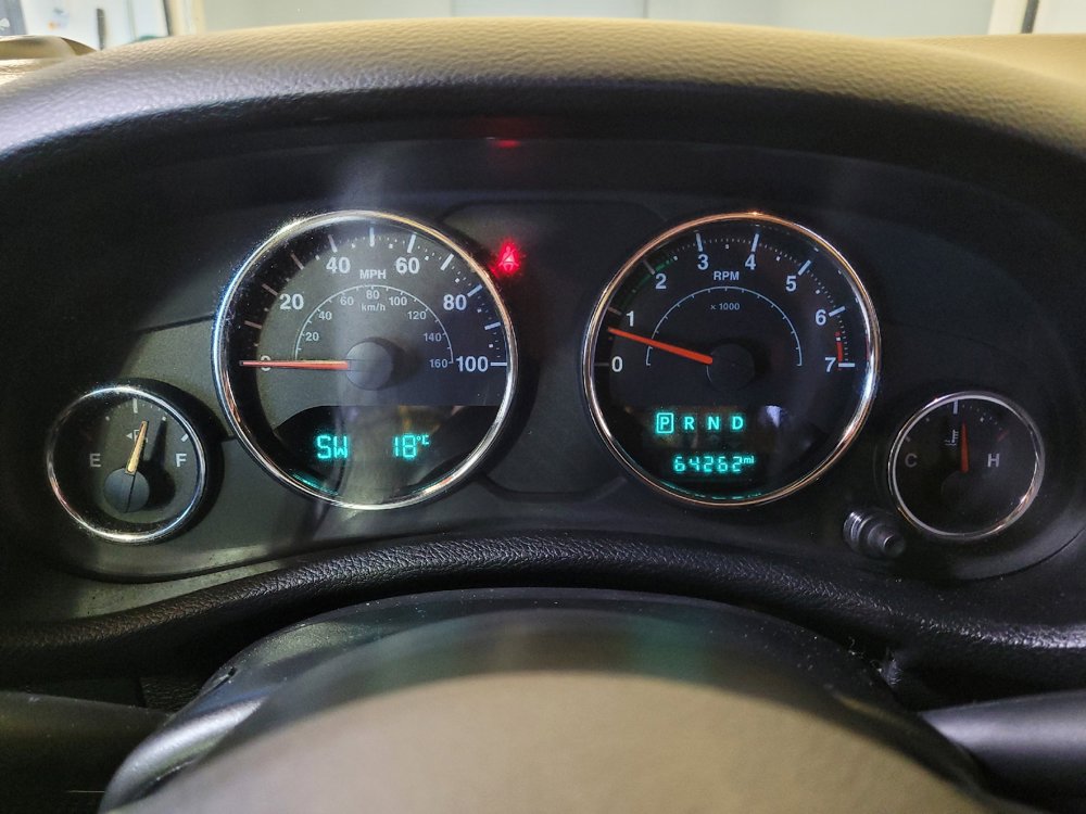 Used 2015 Jeep Wrangler Sport AWD/4WD image 23