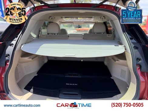 Used 2018 Nissan Rogue SV w/ Sun & Sound Touring Package FWD image 17