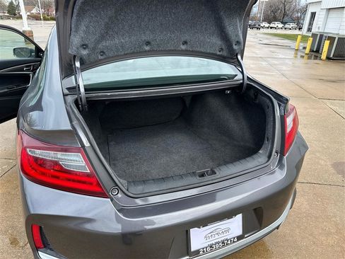 Used 2017 Honda Accord EX-L image 13