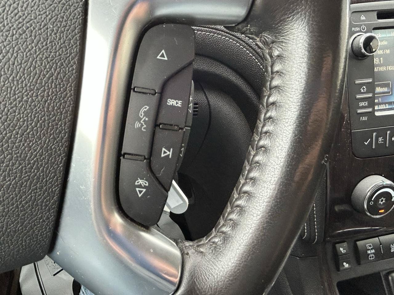 Used 2017 Chevrolet Traverse LT FWD image 20