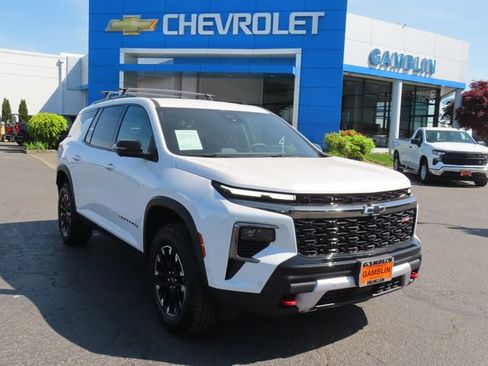 Used 2025 Chevrolet Traverse Z71 w/ Enhanced Driving Package AWD/4WD image 1