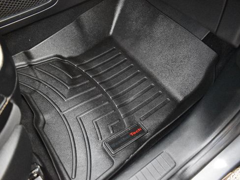 Used 2022 Ford Escape Titanium w/ Titanium Premium Package image 22