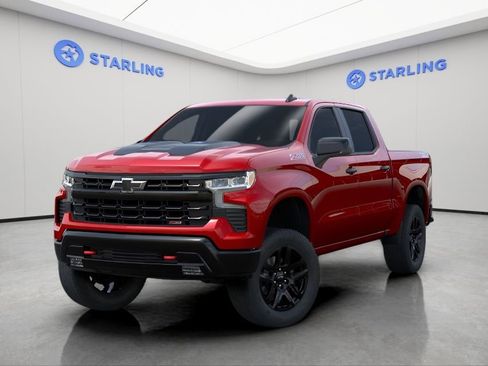 Used 2025 Chevrolet Silverado 1500 LT Trail Boss AWD/4WD image 2