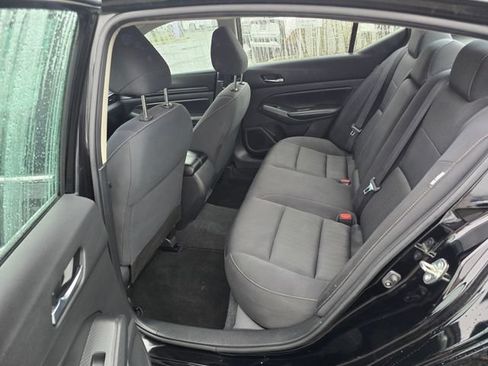 Used 2021 Nissan Altima 2.5 S FWD image 16