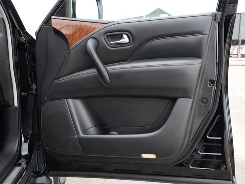 Used 2019 INFINITI QX80 Luxe image 28