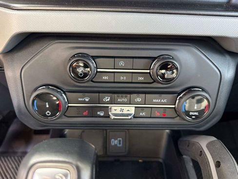 Used 2022 Ford Bronco Big Bend image 19