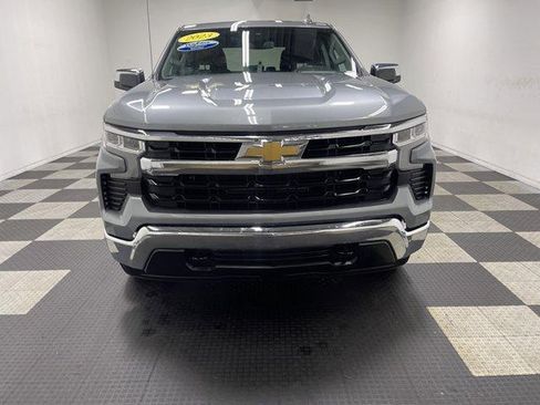 Used 2023 Chevrolet Silverado 1500 LT AWD/4WD image 6