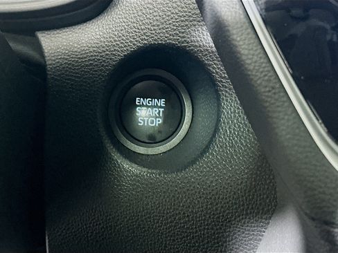 Used 2024 Toyota Corolla Cross LE FWD image 20