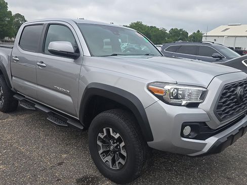 Used 2021 Toyota Tacoma TRD Off-Road RWD image 4