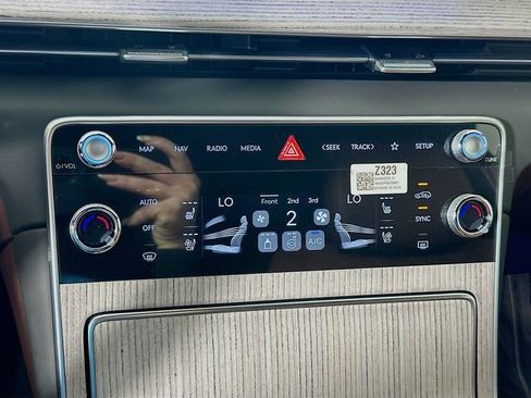 New 2026 Genesis GV80 3.5T Prestige AWD/4WD image 14