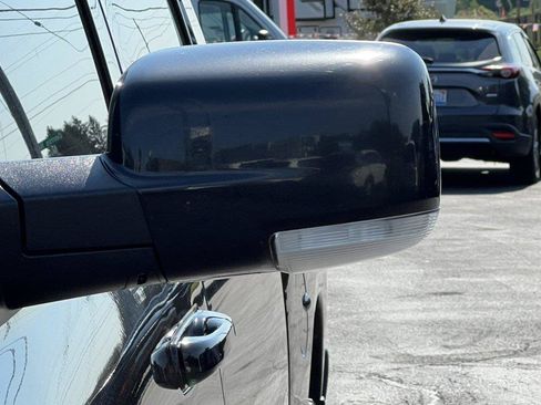Used 2017 RAM 1500 Sport w/ Black Ram 1500 Sport Group AWD/4WD image 5