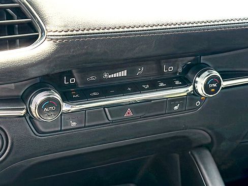 New 2026 MAZDA MAZDA3 2.5 S Hatchback w/ Premium Pkg FWD image 24