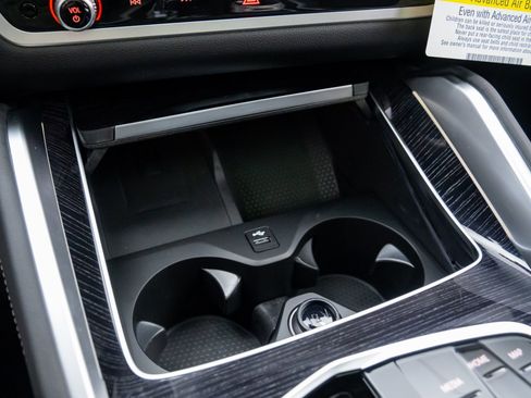 New 2026 BMW X6 xDrive40i w/ Executive Package image 21