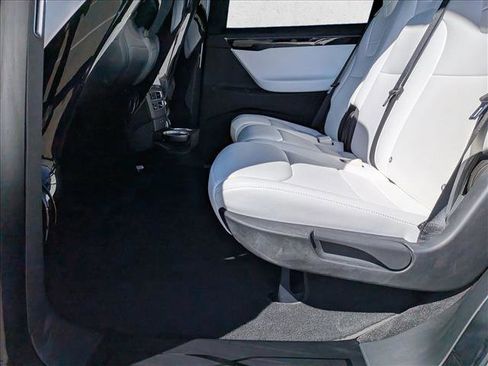 Used 2017 Tesla Model X 90D image 19