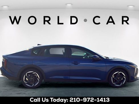 Used 2025 Kia K4 EX FWD image 16