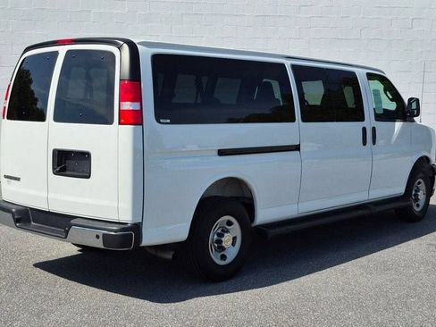 Used 2025 Chevrolet Express 3500 LT w/ LT Preferred Equipment Group RWD image 36