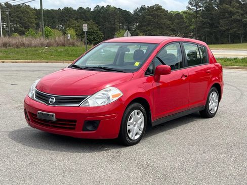Used 2011 Nissan Versa 1.8 S w/ Plus Pkg image 1