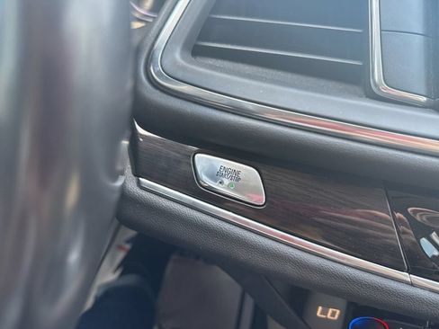 Used 2019 Buick Enclave Essence FWD image 26