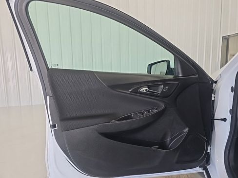 Used 2024 Chevrolet Malibu LT image 11