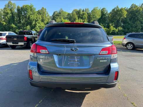 Used 2014 Subaru Outback 2.5i Limited AWD/4WD image 6