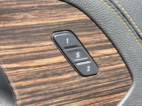 Used 2022 Chrysler Pacifica Pinnacle image 38