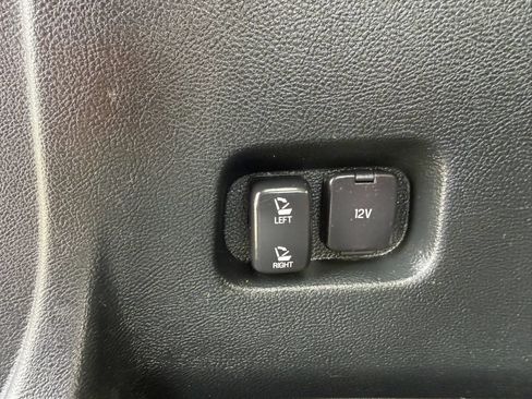Used 2019 Ford Edge SEL w/ Cold Weather Package AWD/4WD image 14