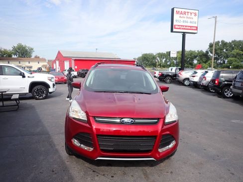 Used 2015 Ford Escape SE w/ Leather Comfort Package AWD/4WD image 2