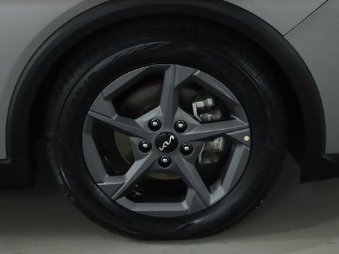 Used 2025 Kia K4 FWD image 10