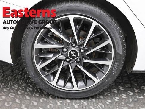 Used 2023 Hyundai Sonata Limited image 31