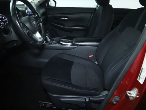Certified 2021 Nissan Sentra SV FWD image 19