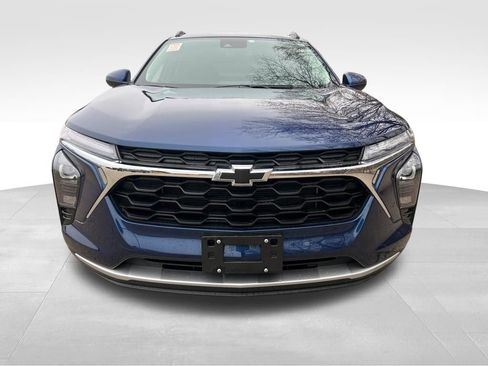 Used 2024 Chevrolet Trax LT w/ Driver Confidence Package image 10