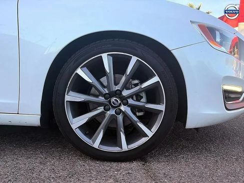 Used 2015 Volvo V60 T5 Premier FWD image 19