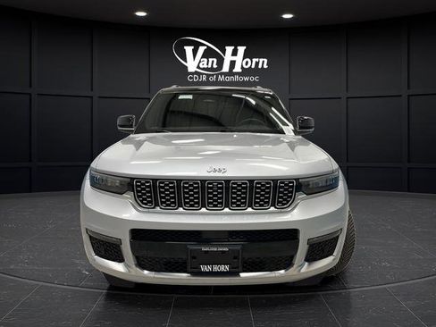 Used 2023 Jeep Grand Cherokee L Summit image 8